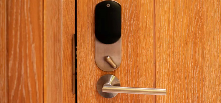 Automatic Locking Door Knob Citrus